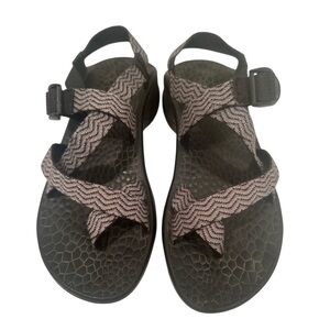 Chaco Black and Gray Sport Sandals with Adjustable Straps Outdoor Comfort Sz 6M